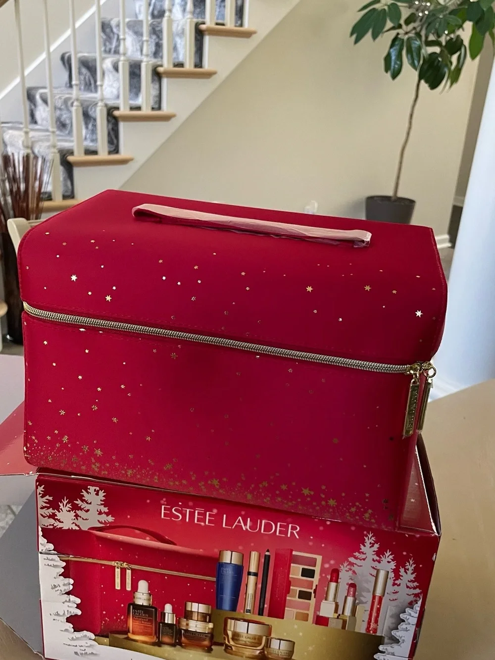 Estee Lauder Red and Gold Holiday Skincare & Makeup Set